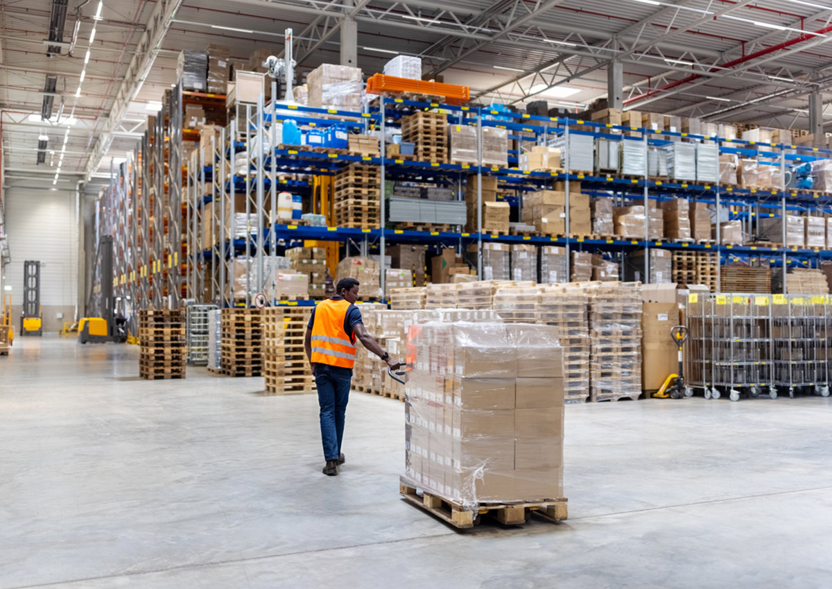Warehouse location for industrial accidents